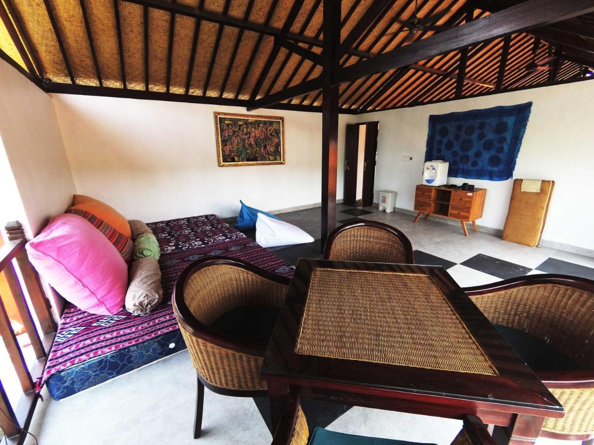 Capung Guesthouse Jimbaran Eksteriør billede