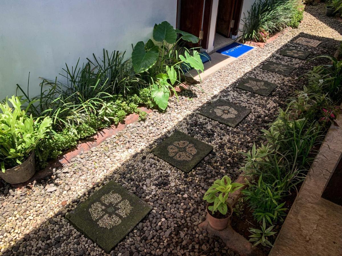 Capung Guesthouse Jimbaran Eksteriør billede